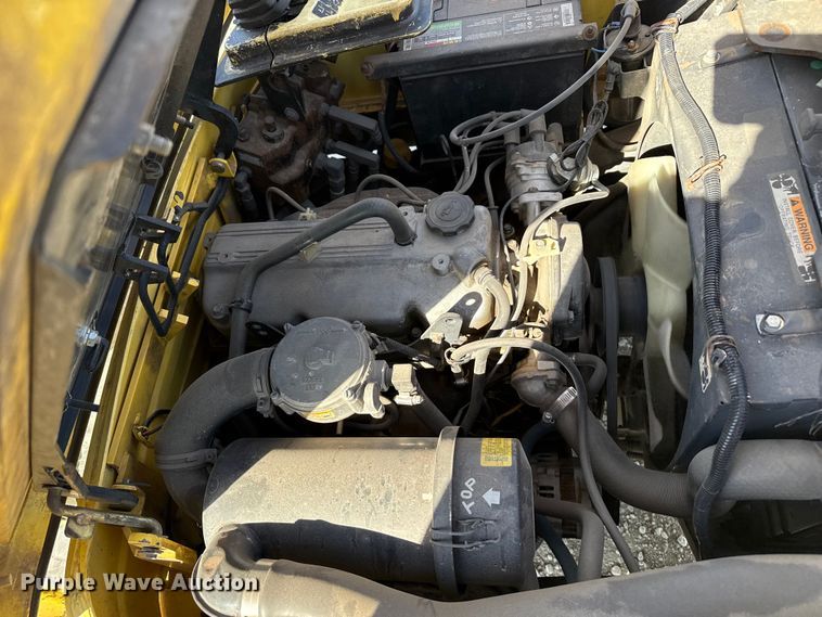 image for item DZ5321 Hyster H30XM forklift