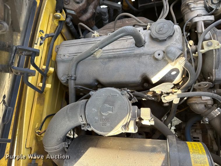 image for item DZ5321 Hyster H30XM forklift