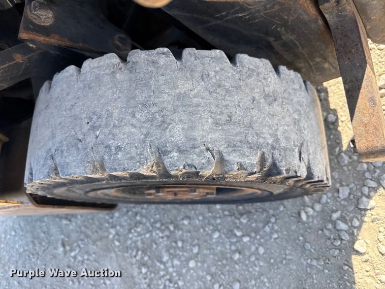 image for item DZ5321 Hyster H30XM forklift