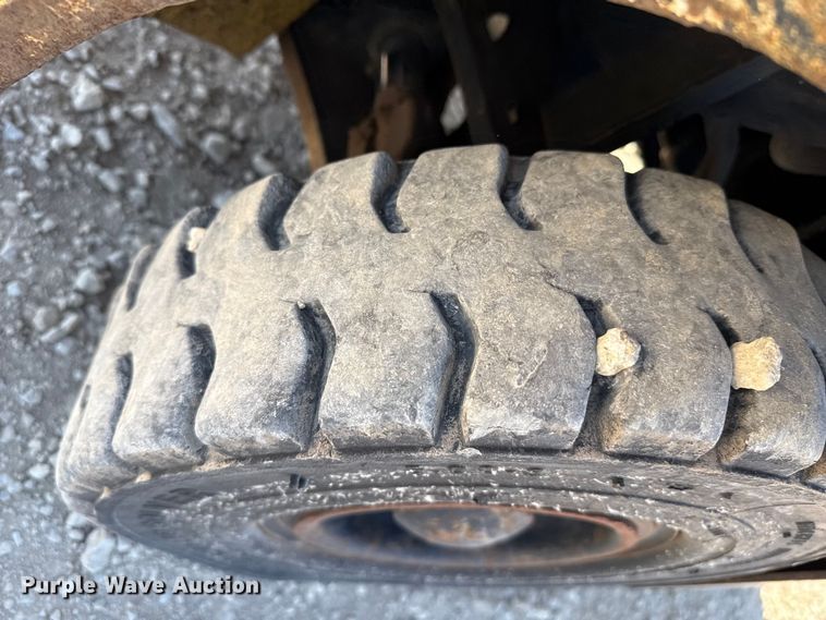 image for item DZ5321 Hyster H30XM forklift