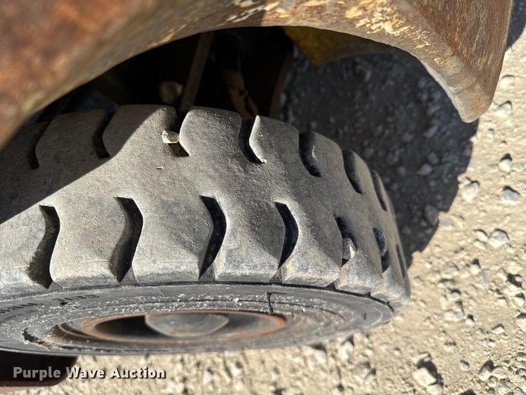 image for item DZ5321 Hyster H30XM forklift