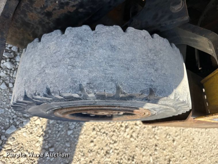 image for item DZ5321 Hyster H30XM forklift