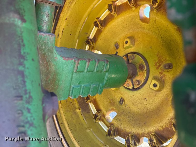 image for item DZ5322 1983 John Deere 4850 MFWD tractor