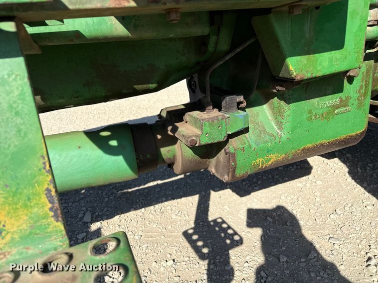 image for item DZ5322 1983 John Deere 4850 MFWD tractor