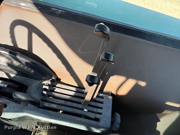 image for item DZ5322 1983 John Deere 4850 MFWD tractor