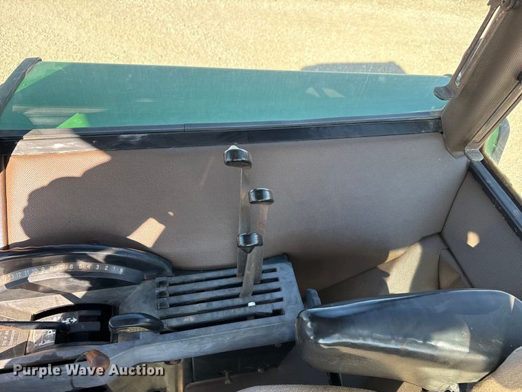 image for item DZ5322 1983 John Deere 4850 MFWD tractor