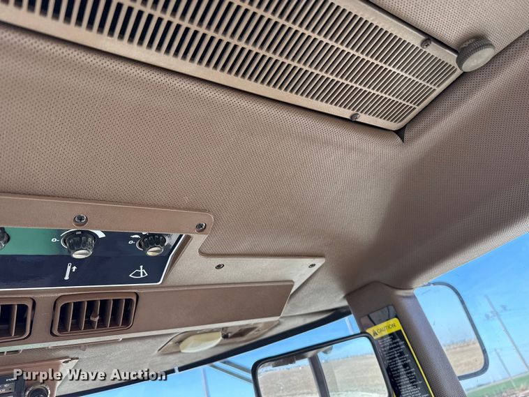 image for item DZ5322 1983 John Deere 4850 MFWD tractor