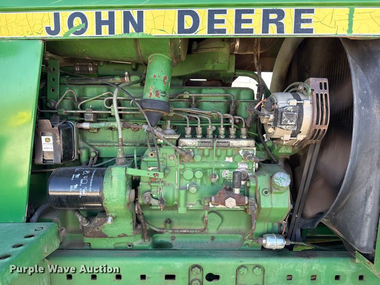image for item DZ5322 1983 John Deere 4850 MFWD tractor