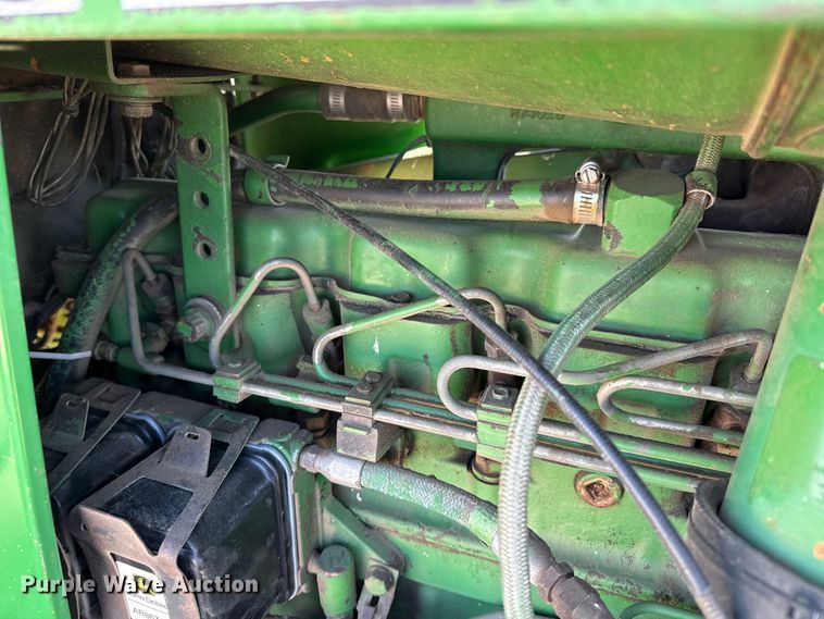 image for item DZ5322 1983 John Deere 4850 MFWD tractor