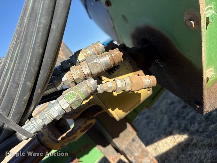 image for item DZ5341 Brent 1084 Avalanche grain cart