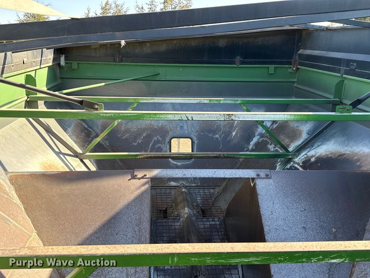 image for item DZ5341 Brent 1084 Avalanche grain cart