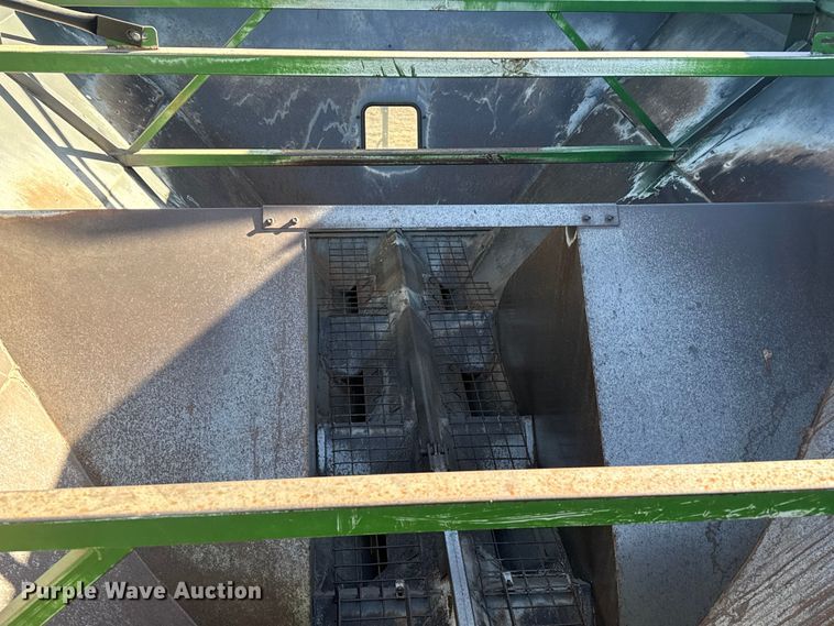 image for item DZ5341 Brent 1084 Avalanche grain cart