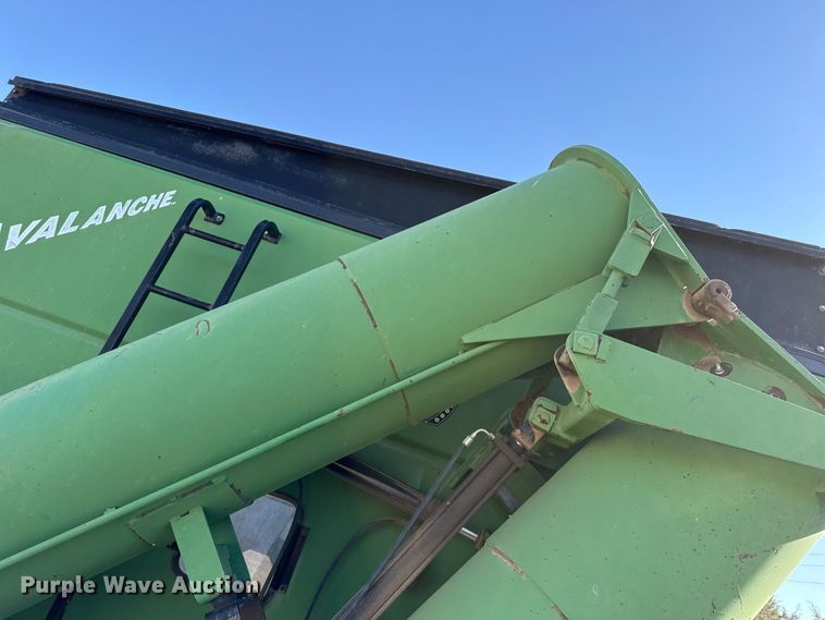 image for item DZ5341 Brent 1084 Avalanche grain cart