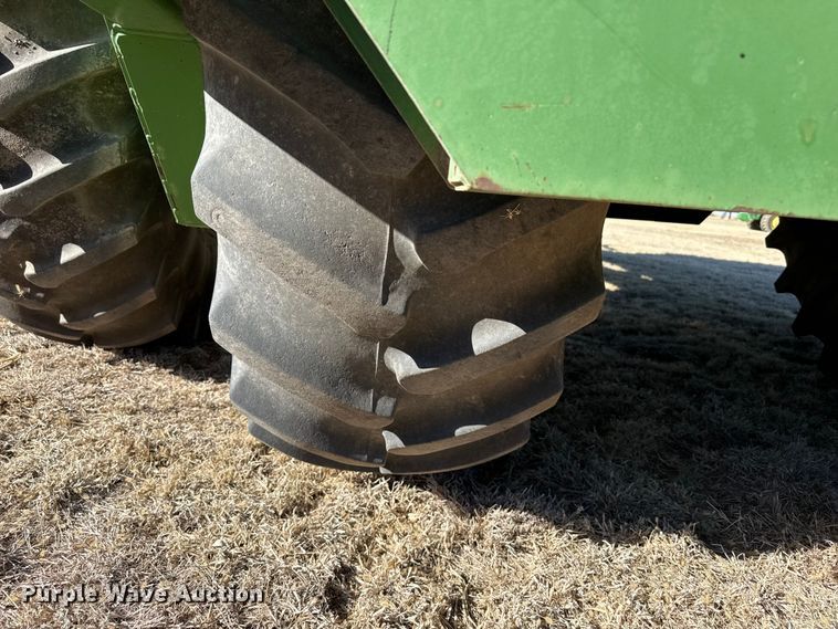 image for item DZ5341 Brent 1084 Avalanche grain cart