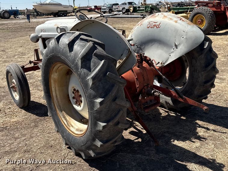 image for item DZ5345 1955 Ford 850 tractor