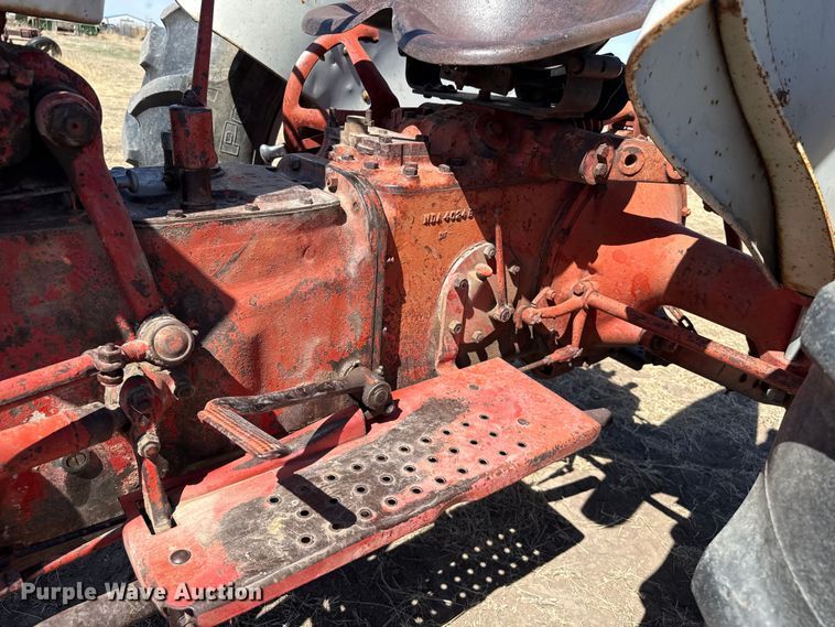 image for item DZ5345 1955 Ford 850 tractor