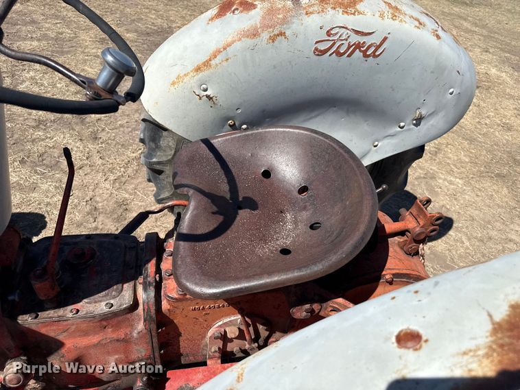 image for item DZ5345 1955 Ford 850 tractor