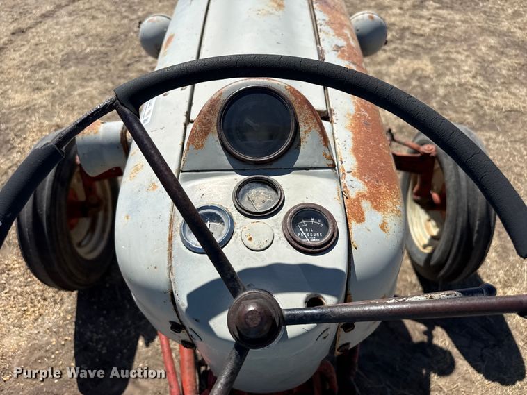 image for item DZ5345 1955 Ford 850 tractor