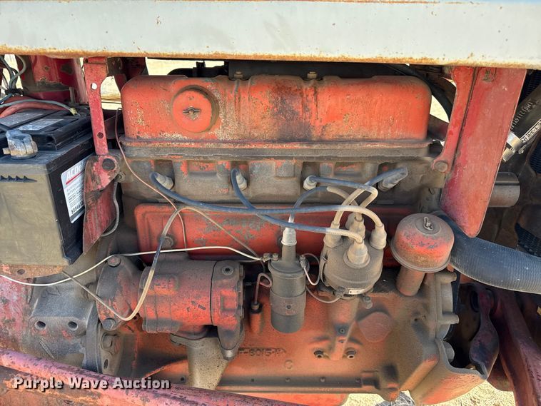 image for item DZ5345 1955 Ford 850 tractor
