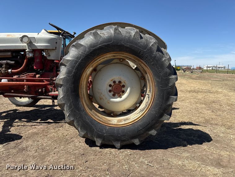 image for item DZ5345 1955 Ford 850 tractor