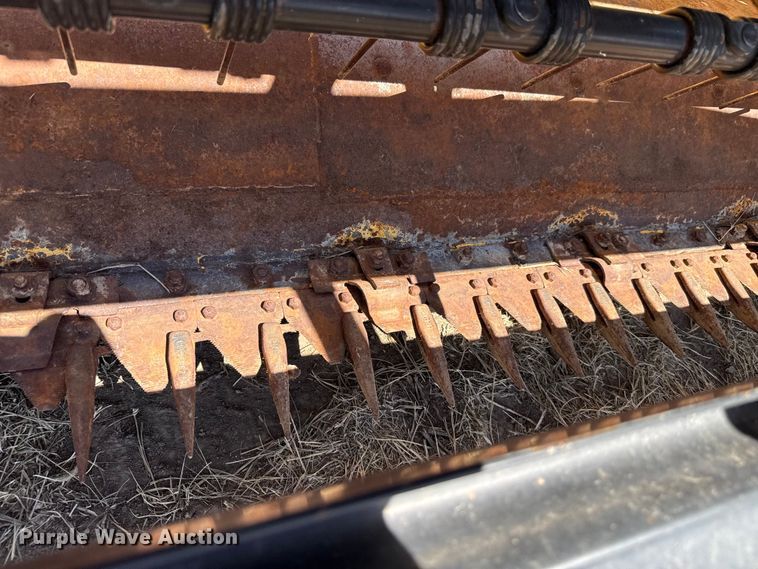 image for item DZ5346 2000 New Holland HW320 swather / windrower