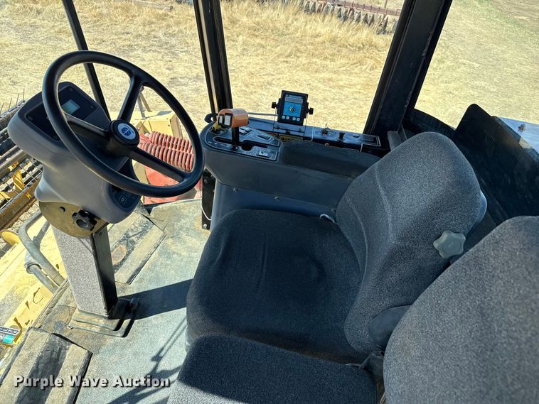 image for item DZ5346 2000 New Holland HW320 swather / windrower