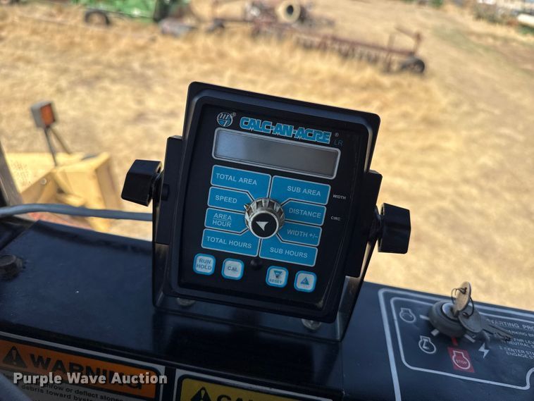 image for item DZ5346 2000 New Holland HW320 swather / windrower