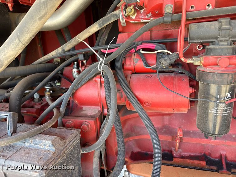 image for item DZ5346 2000 New Holland HW320 swather / windrower