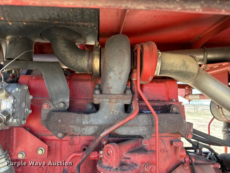 image for item DZ5346 2000 New Holland HW320 swather / windrower