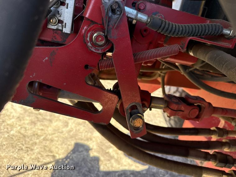 image for item DZ5346 2000 New Holland HW320 swather / windrower