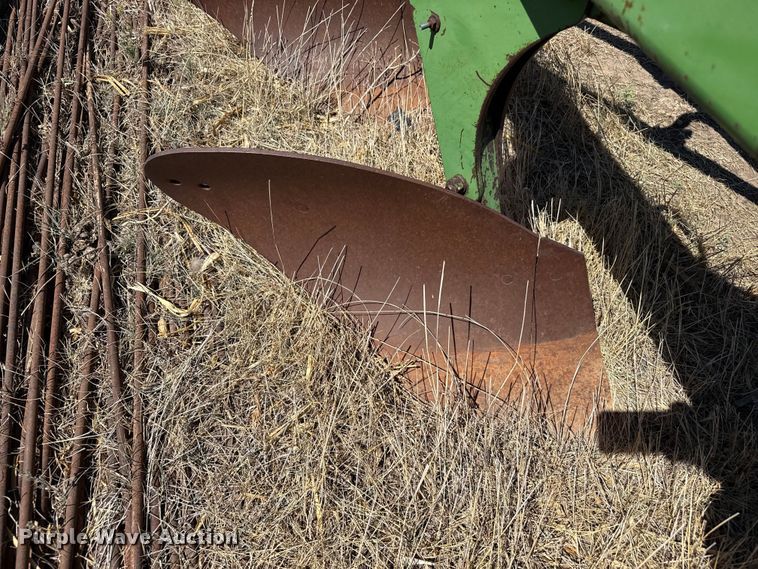 image for item DZ5348 John Deere plow