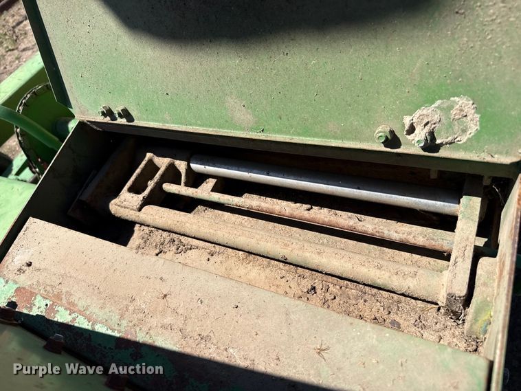 image for item DZ5350 John Deere 34 forage harvester