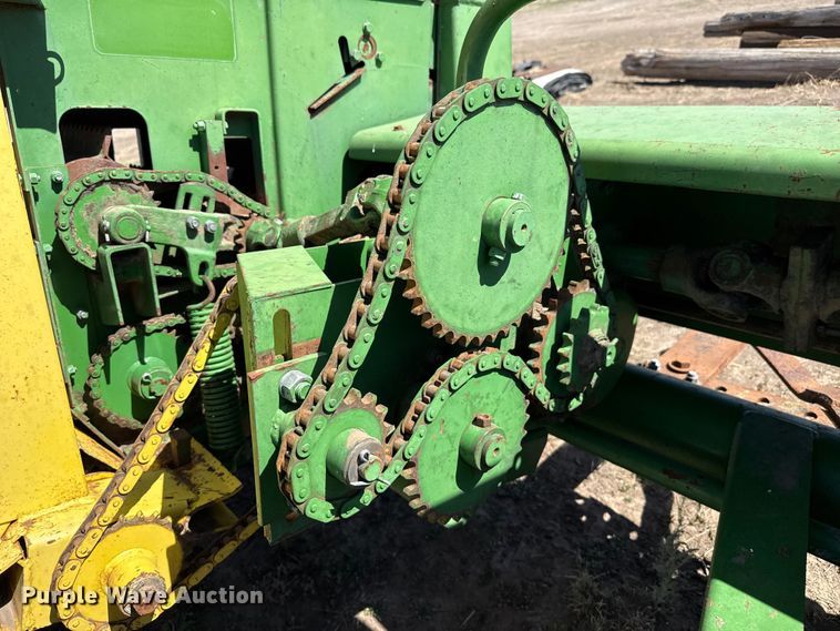 image for item DZ5350 John Deere 34 forage harvester
