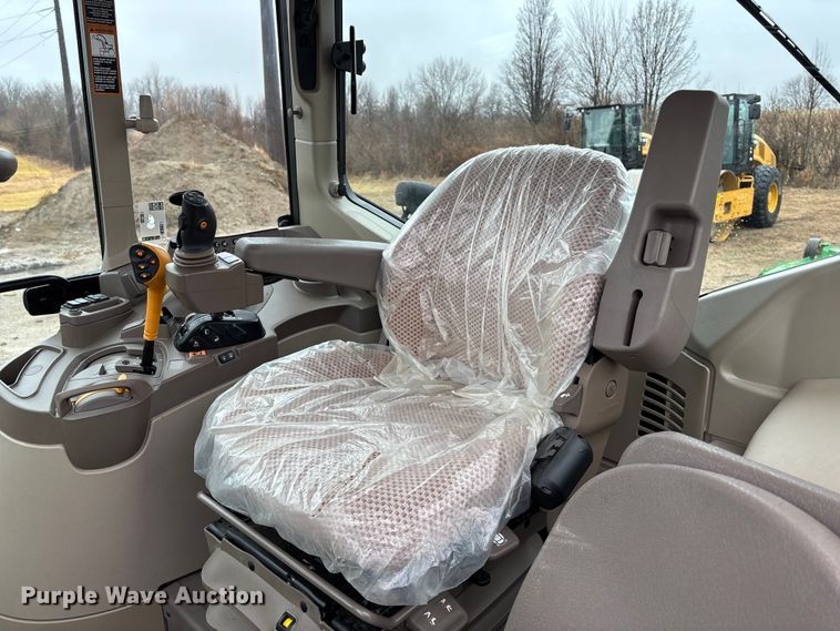 image for item EA4487 2021 John Deere 6195M MFWD tractor