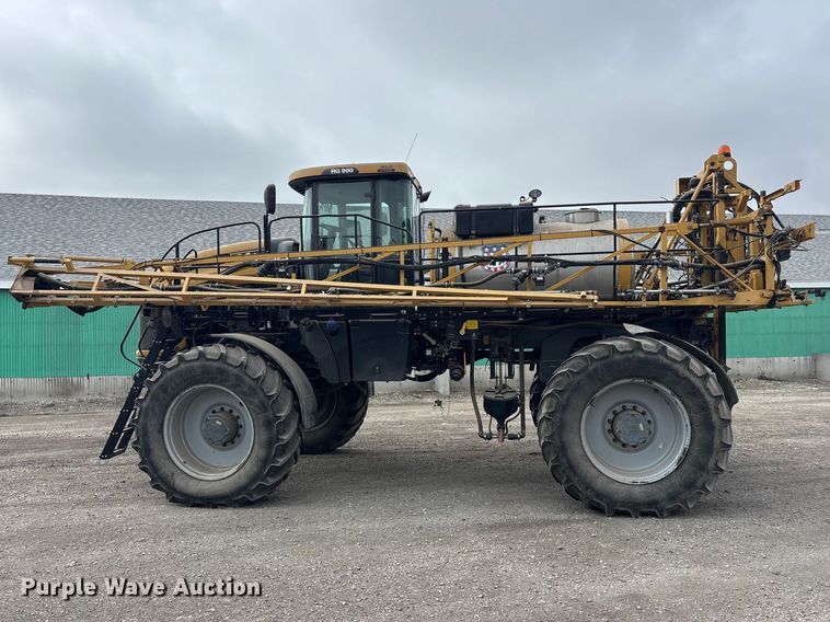 image for item EA4503 2013 AGGO RoGator 900 sprayer