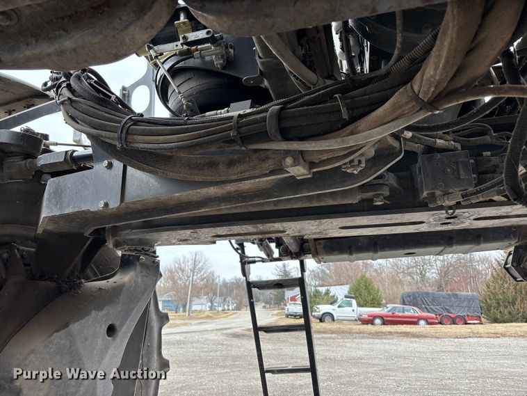 image for item EA4503 2013 AGGO RoGator 900 sprayer