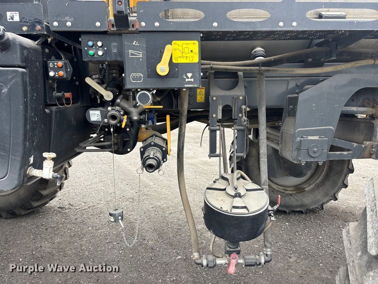 image for item EA4503 2013 AGGO RoGator 900 sprayer