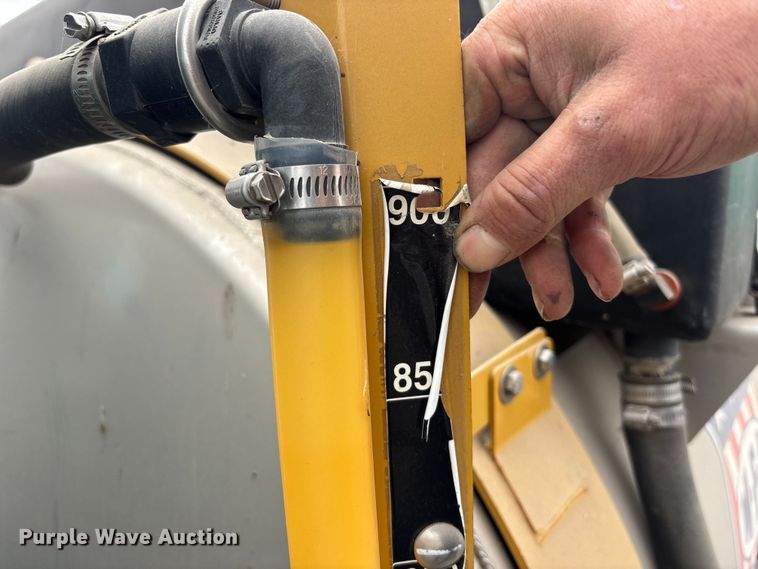 image for item EA4503 2013 AGGO RoGator 900 sprayer