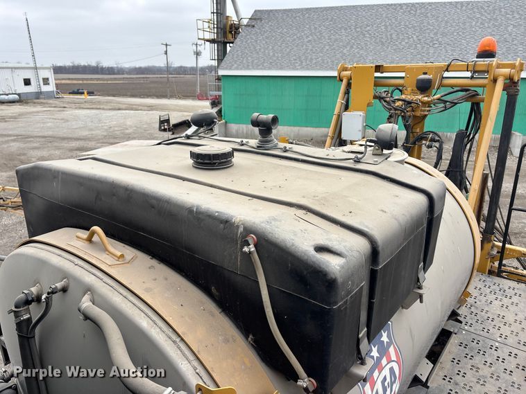 image for item EA4503 2013 AGGO RoGator 900 sprayer