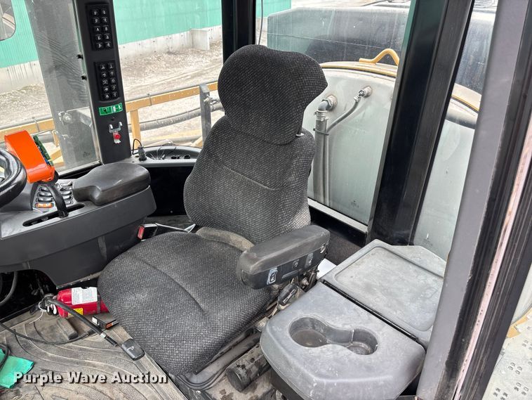 image for item EA4503 2013 AGGO RoGator 900 sprayer