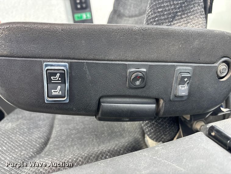 image for item EA4503 2013 AGGO RoGator 900 sprayer