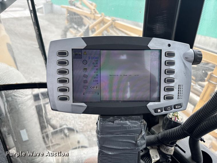 image for item EA4503 2013 AGGO RoGator 900 sprayer