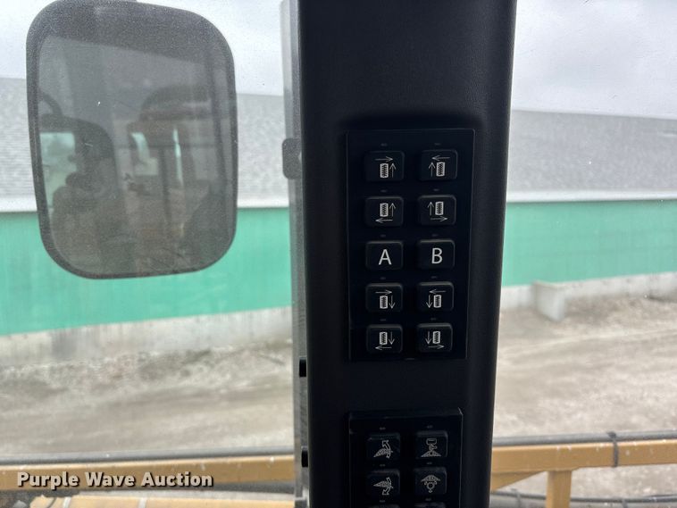 image for item EA4503 2013 AGGO RoGator 900 sprayer