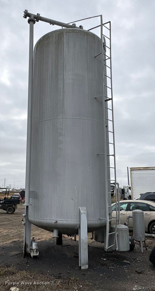 image for item EA7205 Tank