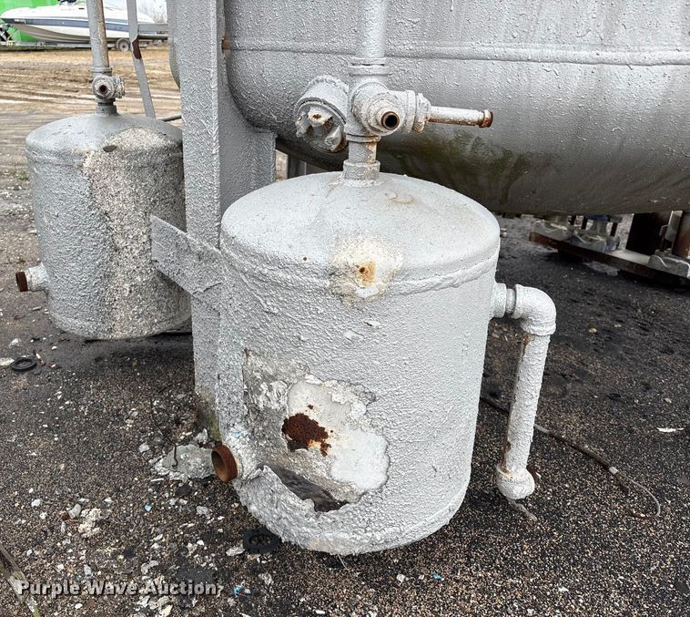 image for item EA7205 Tank