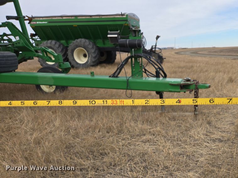 image for item EB1343 2012 John Deere 2210 field cultivator