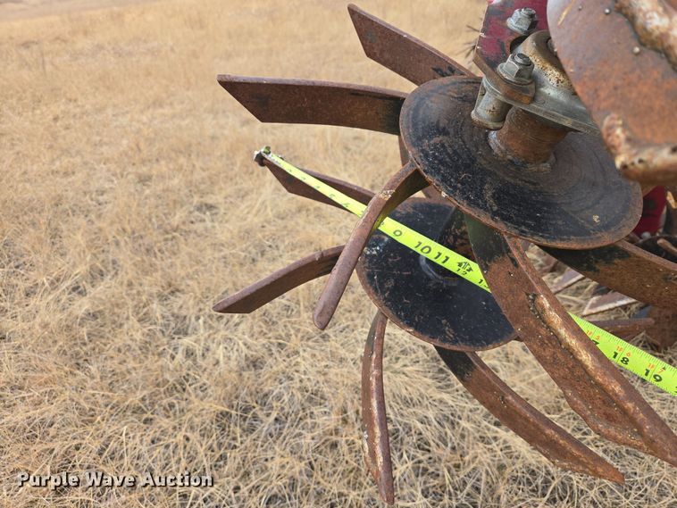 image for item EB1345 2020 Premier Tillage Minimizer MMZ9-54 sweep plow