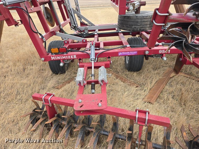 image for item EB1345 2020 Premier Tillage Minimizer MMZ9-54 sweep plow