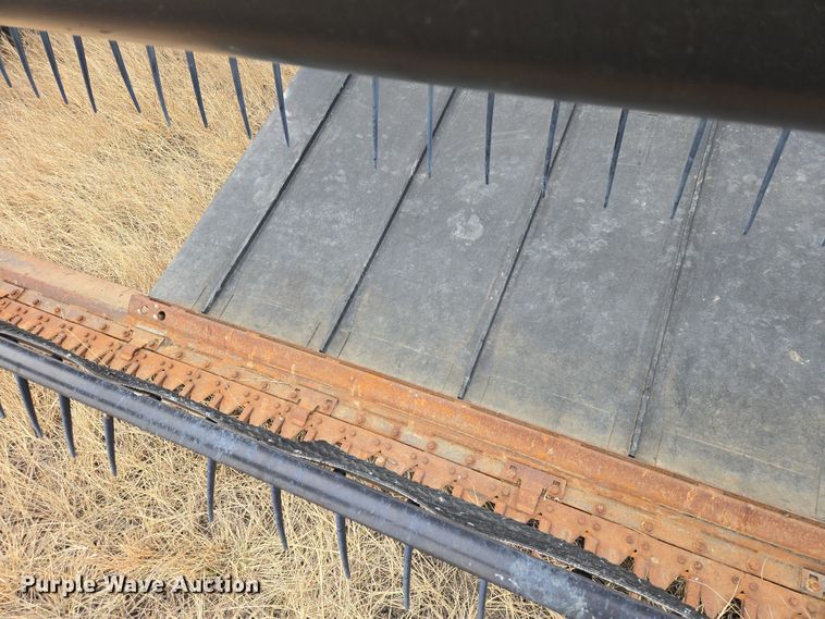 image for item EB1346 2009 Massey Ferguson 9430 swather / windrower