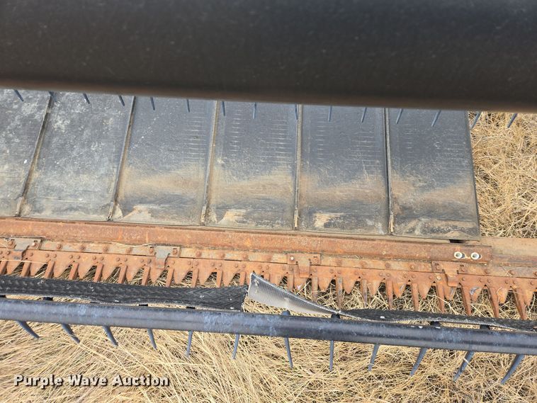 image for item EB1346 2009 Massey Ferguson 9430 swather / windrower